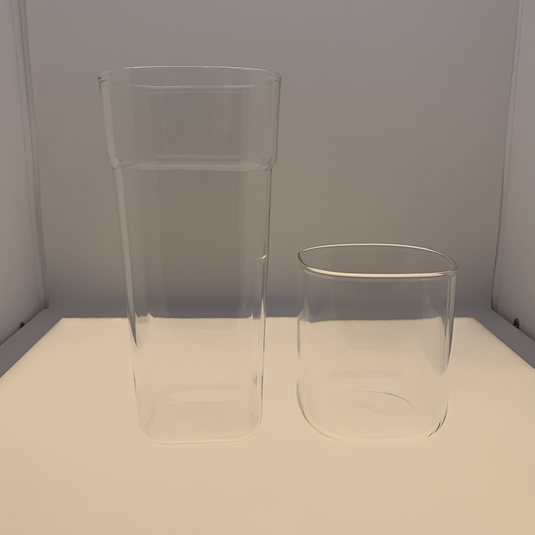 玻璃杯