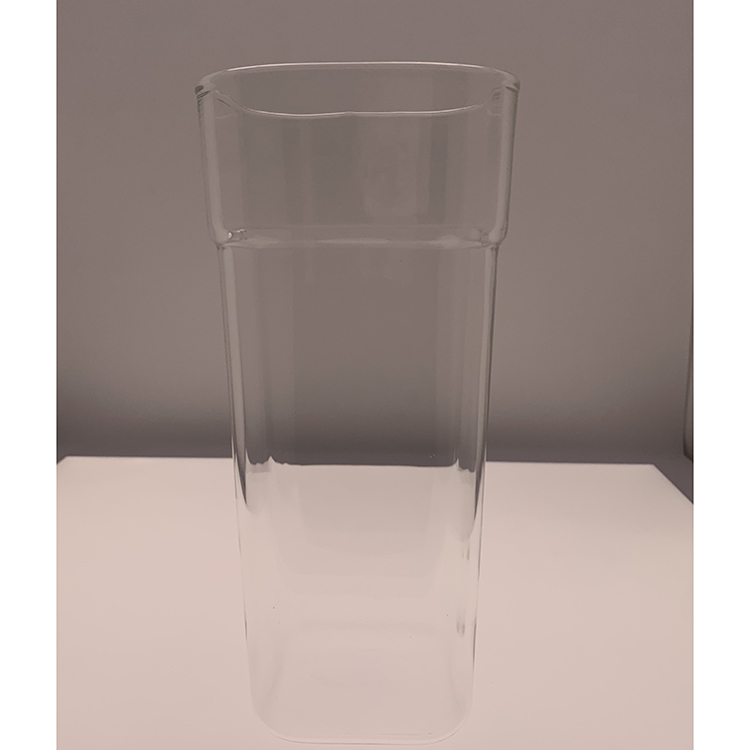 玻璃杯