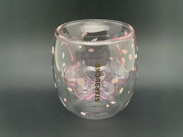 玻璃杯